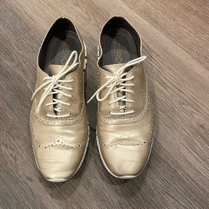 Cole Haan size 9 zero grand gold shoes